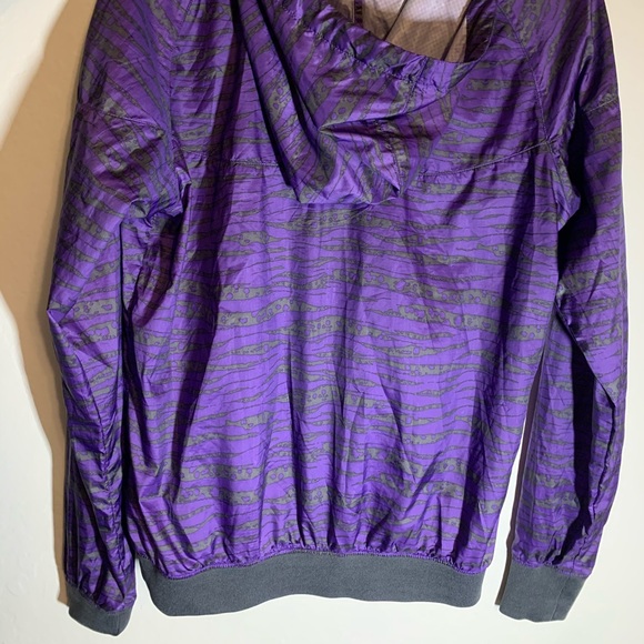 Purple and Grey Striped Nike Dryfit Jacket - Picture 2 of 3